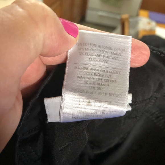 JOE’s Jeans MIA High Rise Coated Denim Wide Leg Cut Off Hem Black Size 29 - Picture 15 of 16